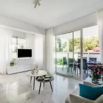 Luxurious One Maisonette By Ezoria Paphos