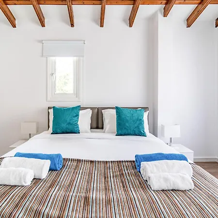 Vila Luxurious One Maisonette By Ezoria *