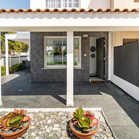 Villa Luxurious One Maisonette By Ezoria