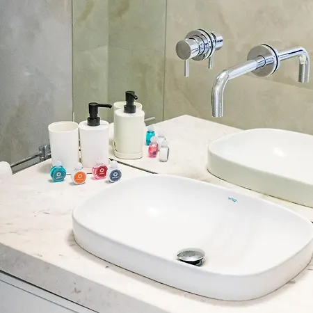 וילה Luxurious One Maisonette By Ezoria